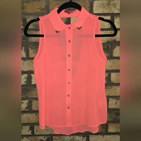 Hot pink Bongo button up tank top - Picture 1 of 4